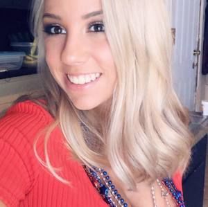 Meet your Posher, Alyssa